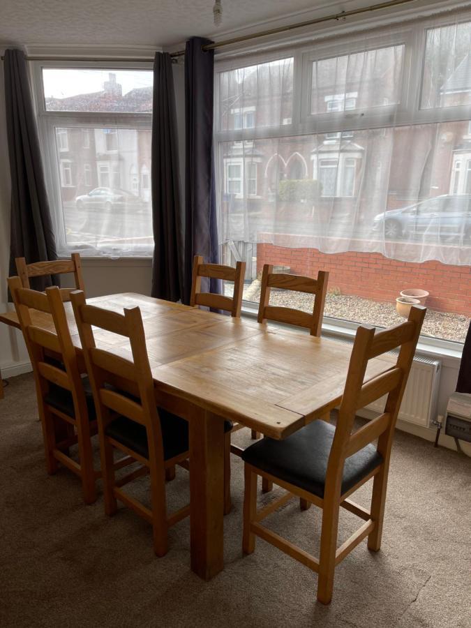 Spacious, Sleeps 17, 3 Bathrooms, Parking, Mansfield Exterior photo